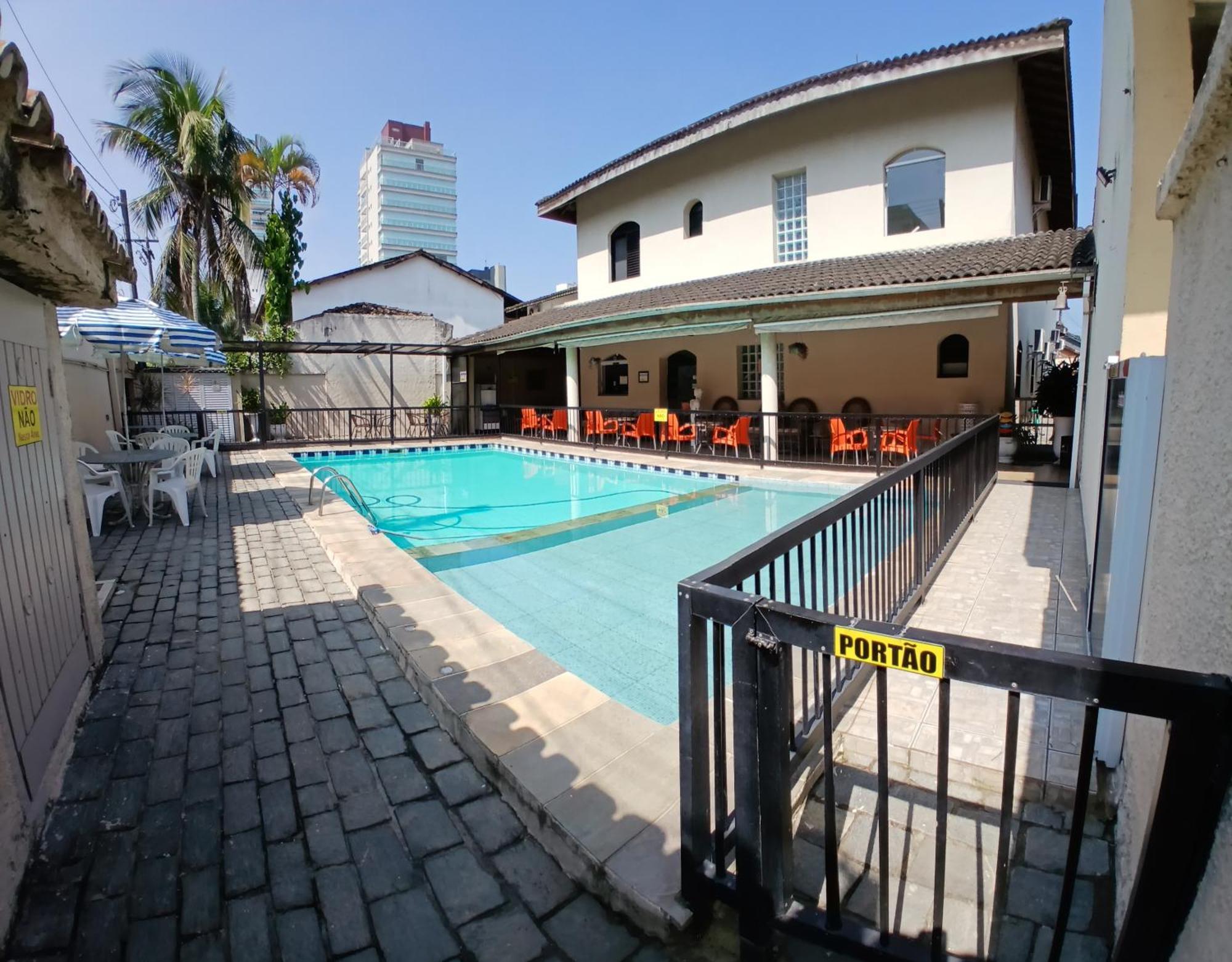 Pousada Parque Suites Estacionamento E Piscina Guaruja Exterior photo