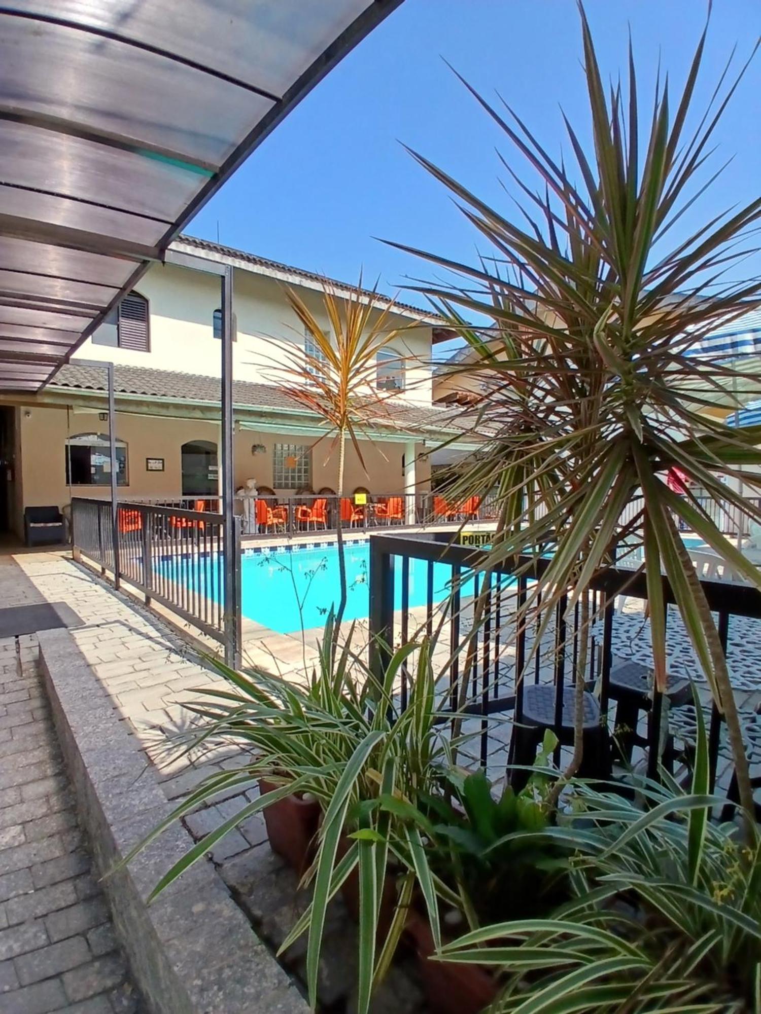 Pousada Parque Suites Estacionamento E Piscina Guaruja Exterior photo