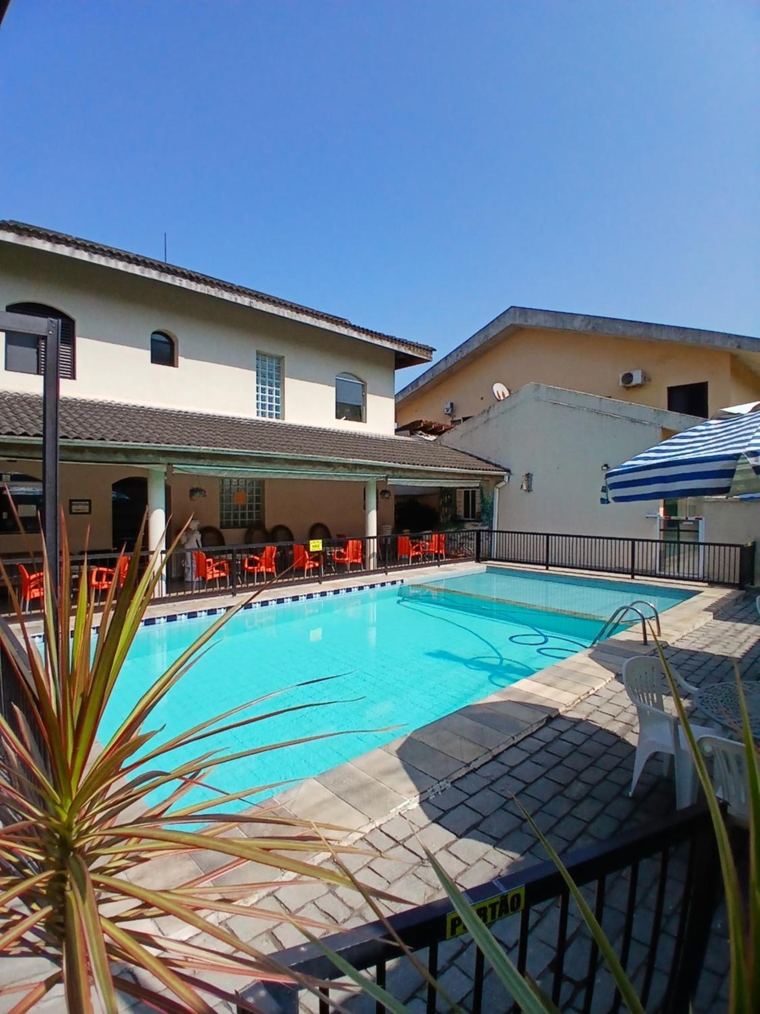 Pousada Parque Suites Estacionamento E Piscina Guaruja Exterior photo